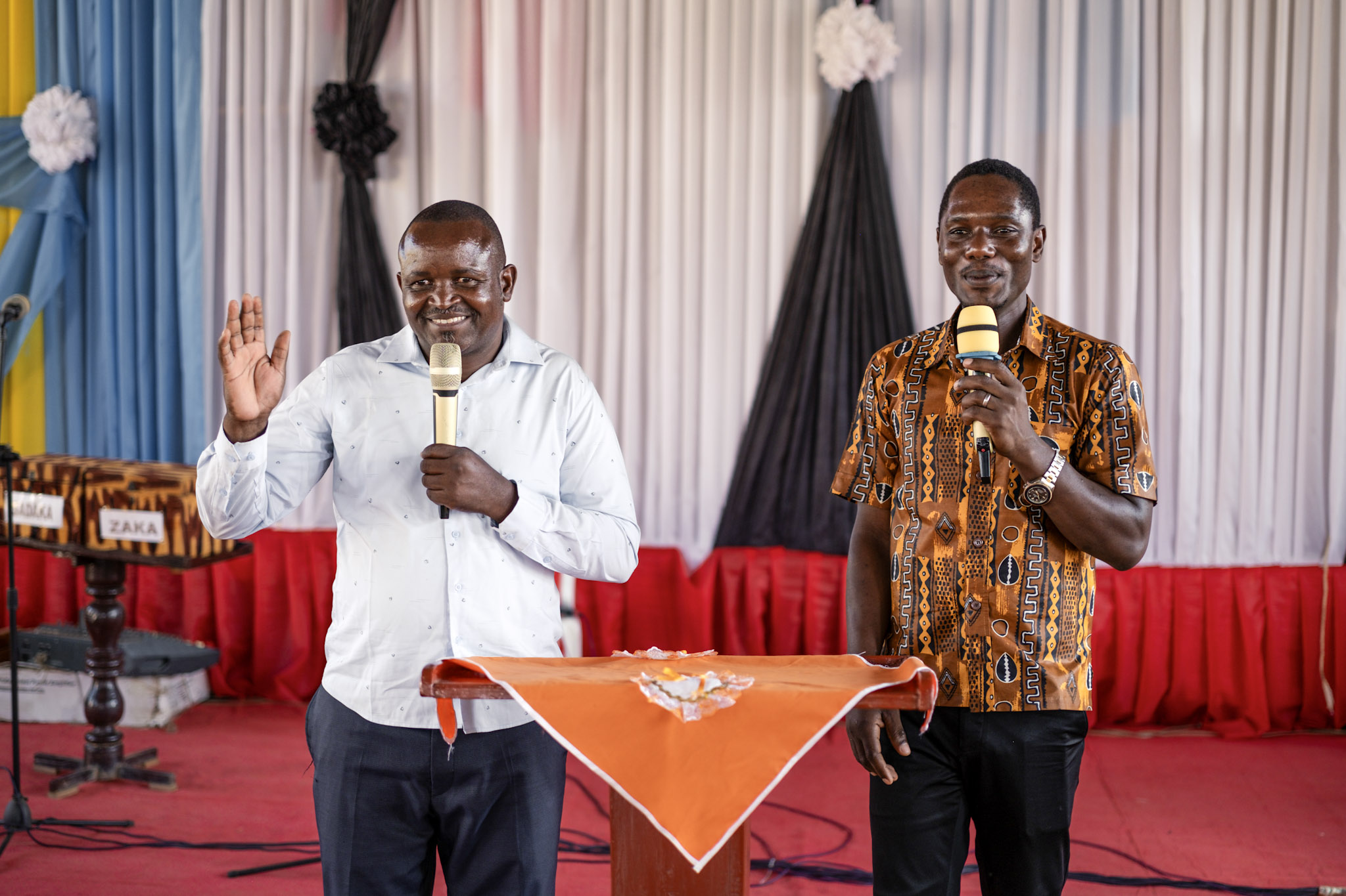 Pastor Kijanga then handed the microphone to Stephen Mirumbe,